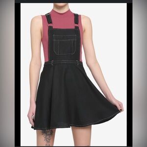 Hot Topic Black Contrast Stitch Overall Skirt Size 1( XL)-